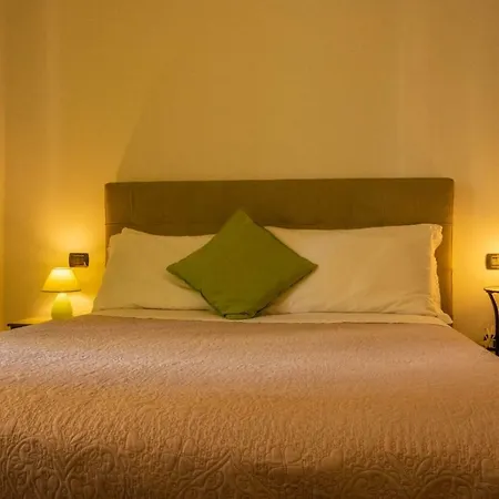 13° And Bed * Pozzuoli